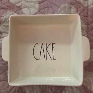 Rae Dunn CAKE Baking Dish -Brand New, Never Used